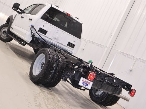 New 2026 Ford F450 XL w/ XL Chrome Package image 24