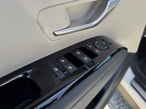 New 2026 Hyundai Tucson Limited FWD image 17