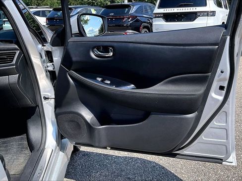 Used 2024 Nissan Leaf SV Plus FWD image 12