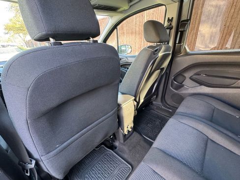 Used 2018 Ford Transit Connect XL image 24