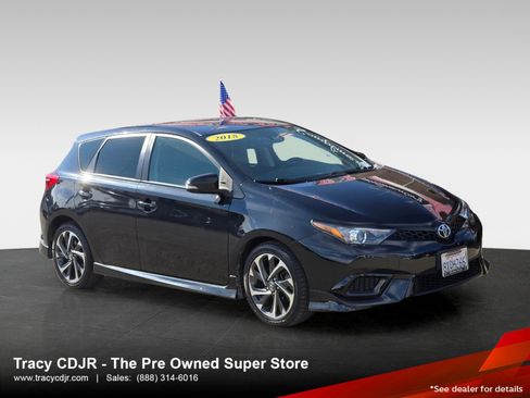 Used 2018 Toyota Corolla iM w/ All-Weather Mat Package image 1