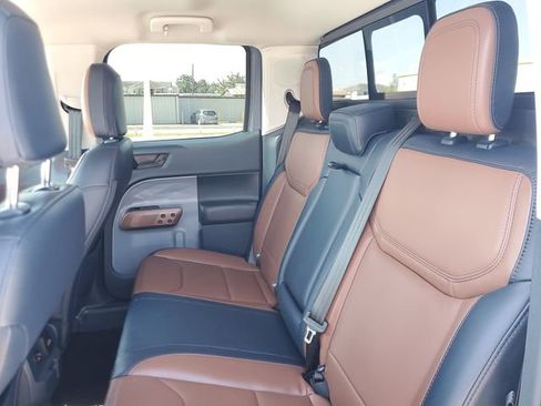 Used 2024 Ford Maverick Lariat FWD image 9