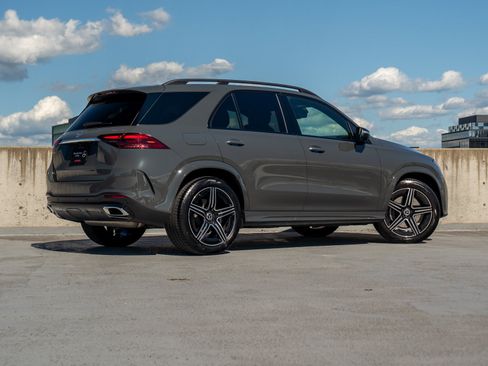 Certified 2026 Mercedes-Benz GLE 450 4MATIC image 4