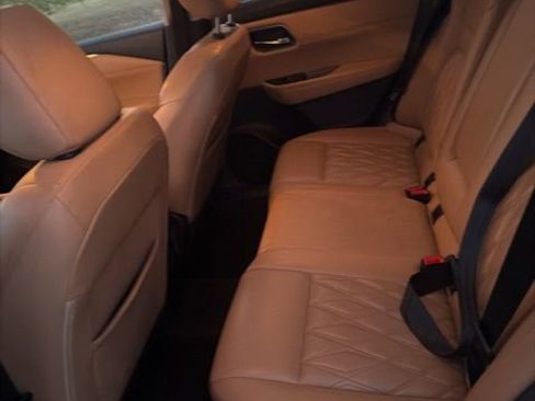 Used 2021 Nissan Rogue Platinum image 8