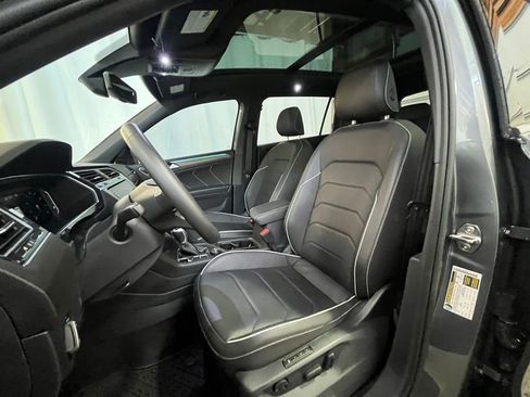 Certified 2023 Volkswagen Tiguan SEL R-Line image 11