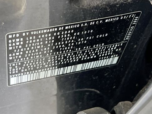 Used 2022 Volkswagen Taos SE image 31