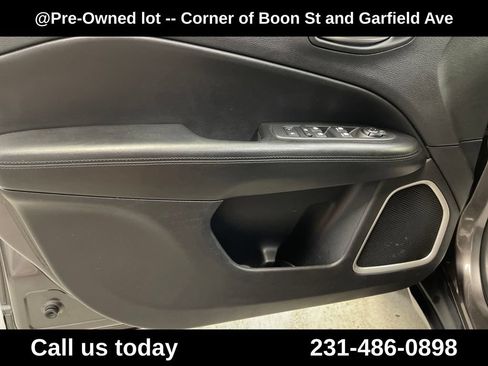 Used 2021 Jeep Compass Latitude AWD/4WD image 16