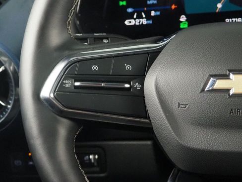 Used 2024 Chevrolet Equinox EV FWD LT w/ 2LT w/ LPO, All-Weather Mat Package image 21