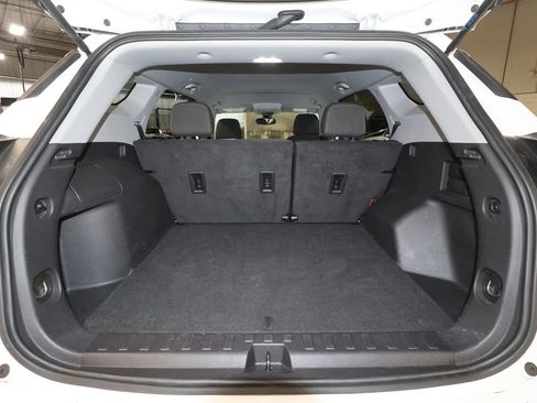 Certified 2024 GMC Terrain SLE image 24