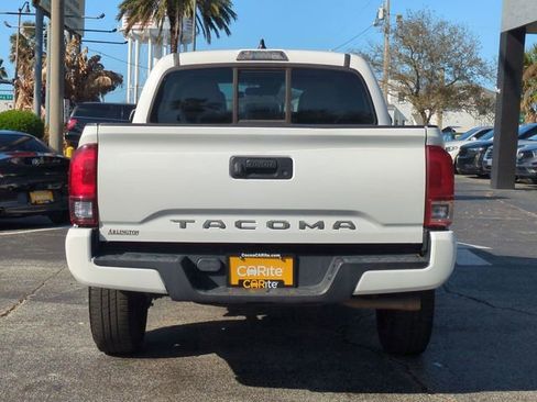 Used 2020 Toyota Tacoma SR w/ SR Convenience Package image 6