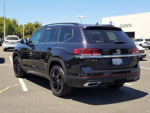 Used 2023 Volkswagen Atlas SE w/ Black Wheel Package AWD/4WD image 8