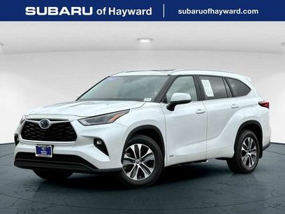 Used 2023 Toyota Highlander XLE