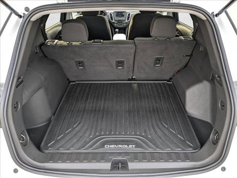 Used 2022 Chevrolet Equinox LT image 6