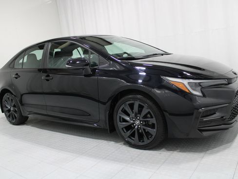 Used 2024 Toyota Corolla SE FWD image 4