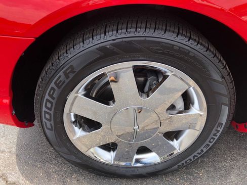 Used 2003 Ford Thunderbird image 10