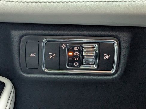 Used 2025 Lincoln Aviator Reserve w/ Equipment Group 201A image 23