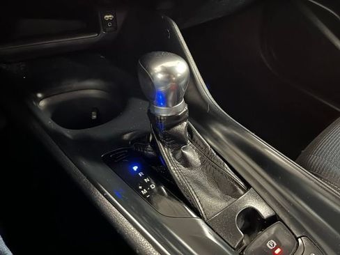 Used 2018 Toyota C-HR XLE FWD image 25