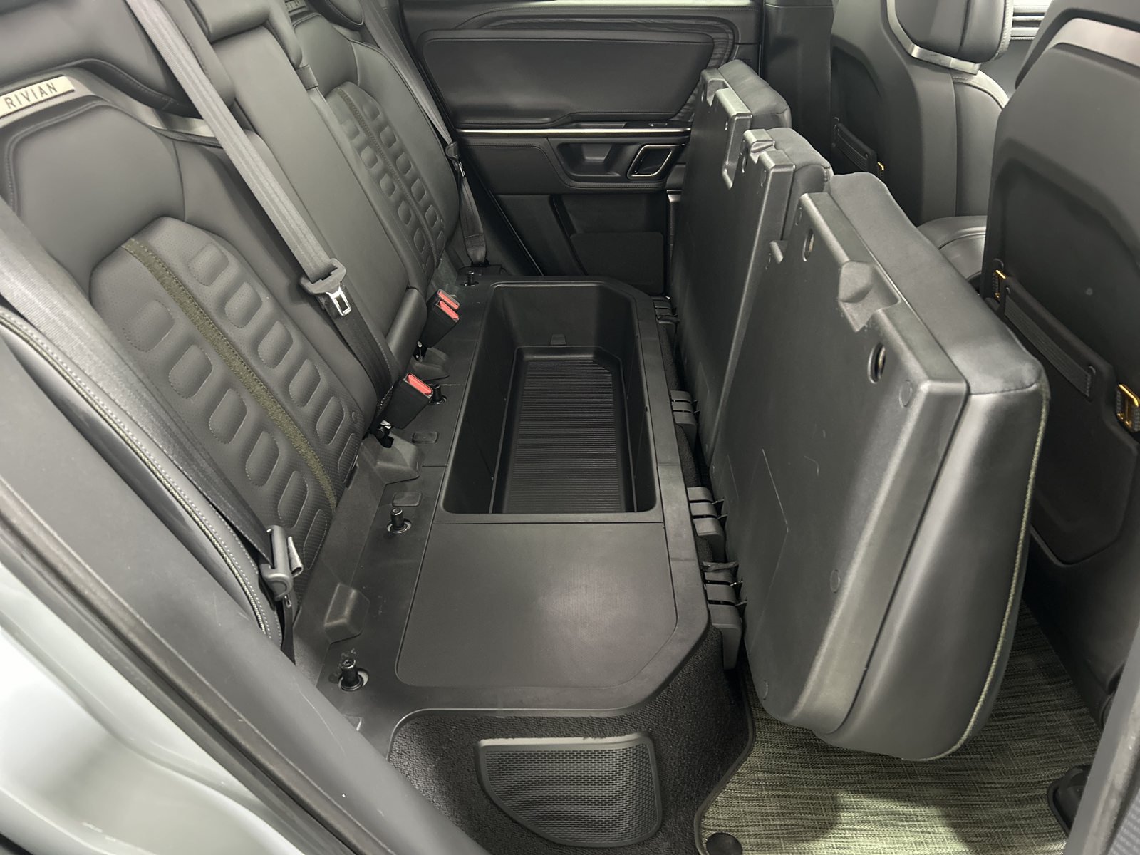 Used 2023 Rivian R1T Adventure Dual AWD/4WD image 24