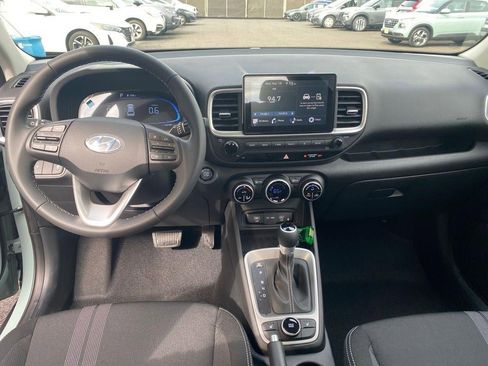 New 2026 Hyundai Venue SEL FWD image 17