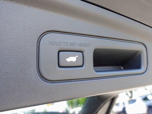 Used 2023 Acura MDX SH-AWD w/ Technology Package image 28