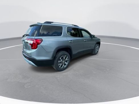Used 2023 GMC Acadia SLT w/ Preferred Package image 8