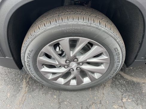 New 2026 Buick Enclave Preferred image 2