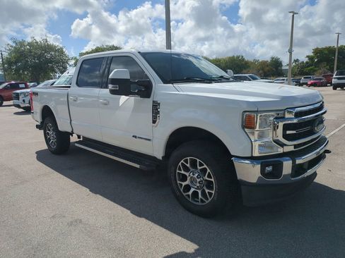 Used 2020 Ford F250 Lariat w/ Lariat Value Package AWD/4WD image 2