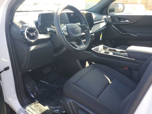 New 2026 Chevrolet Equinox LT image 17