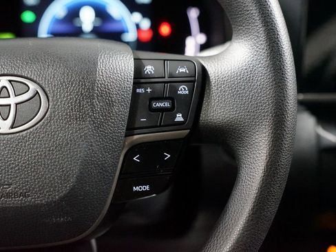 Certified 2025 Toyota Camry LE w/ Convenience Package image 13