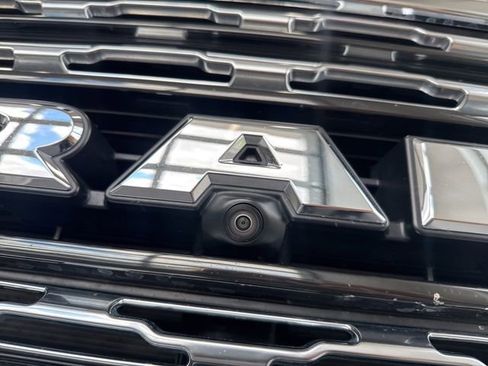 Used 2022 RAM 2500 Limited image 3