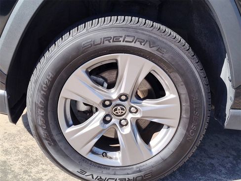 Used 2024 Toyota RAV4 XLE image 17