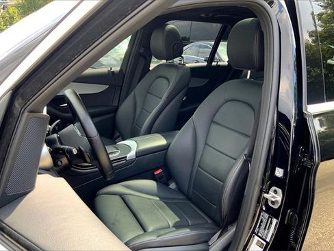 Used 2022 Mercedes-Benz GLC 300 image 6