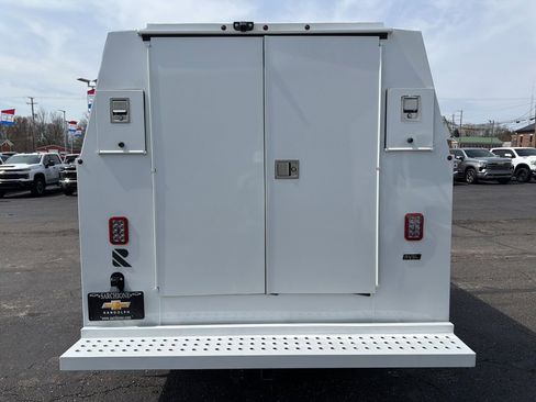 New 2025 Chevrolet Express 3500 w/ Power Convenience Package RWD image 21