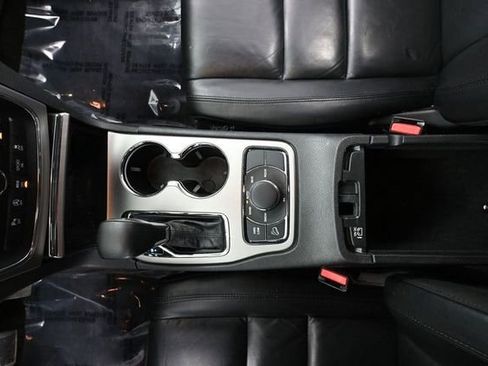 Used 2018 Jeep Grand Cherokee Limited w/ Trailer Tow Group IV AWD/4WD image 33