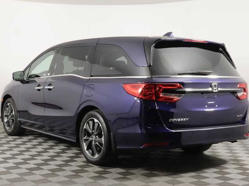 Used 2024 Honda Odyssey Elite image 3