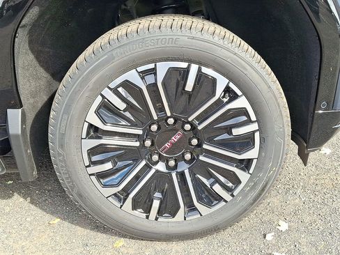 New 2026 GMC Sierra EV Denali AWD/4WD image 5