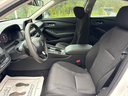 New 2025 Honda Accord LX image 11