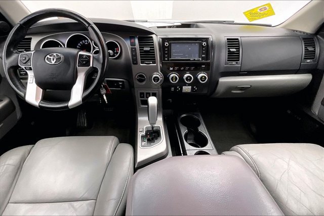 Used 2015 Toyota Sequoia Limited AWD/4WD image 15