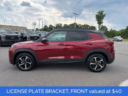 Used 2022 Chevrolet TrailBlazer RS w/ Sun and Liftgate Package FWD image 7