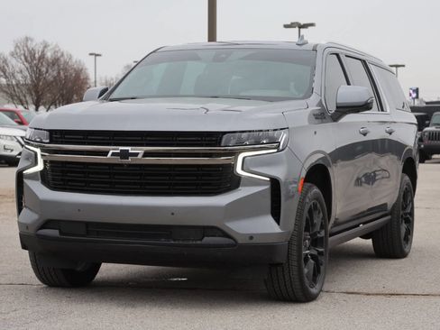 Used 2022 Chevrolet Suburban High Country image 6