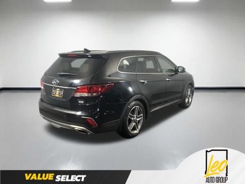 Used 2017 Hyundai Santa Fe FWD image 6