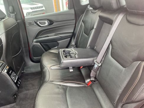 Certified 2022 Jeep Compass Limited w/ (RED) Package image 16
