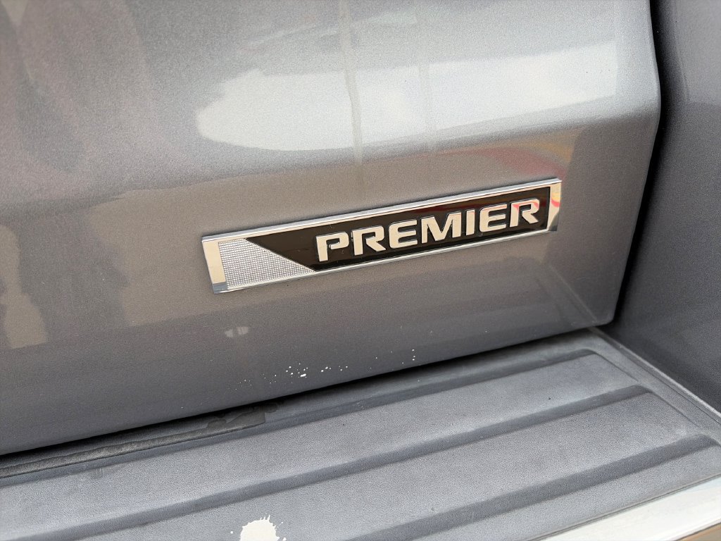 Used 2018 Chevrolet Tahoe Premier RWD image 32