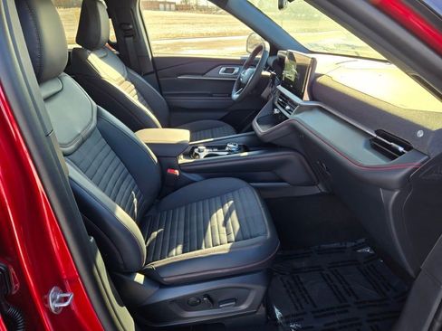 New 2026 Ford Explorer ST-Line image 6