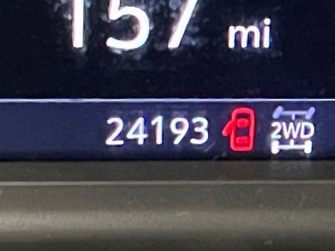 Used 2021 Chevrolet Silverado 1500 LT Trail Boss image 28