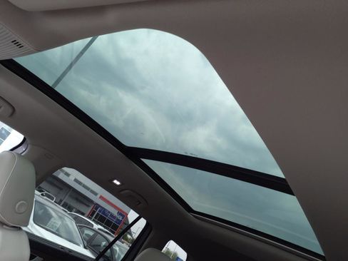 New 2025 Volkswagen Atlas SEL Premium R-Line image 10