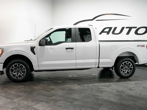 Used 2021 Ford F150 XL w/ Equipment Group 101A High RWD image 3