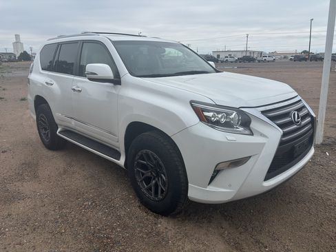 Used 2016 Lexus GX 460 w/ Premium Package AWD/4WD image 2