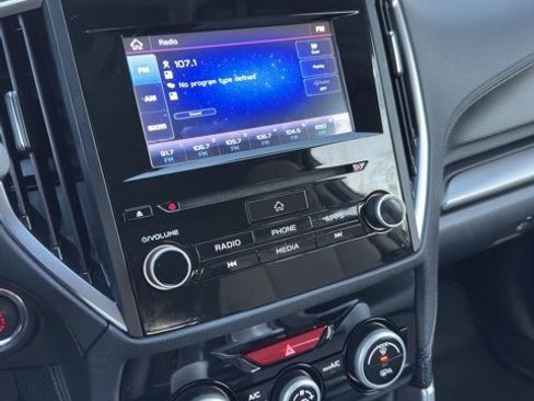 Used 2019 Subaru Forester Premium image 11