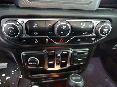 Certified 2021 Jeep Wrangler Unlimited Sport image 11